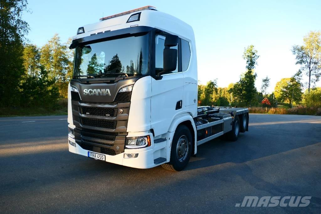 Scania R590B6x2nb Hook lift trucks