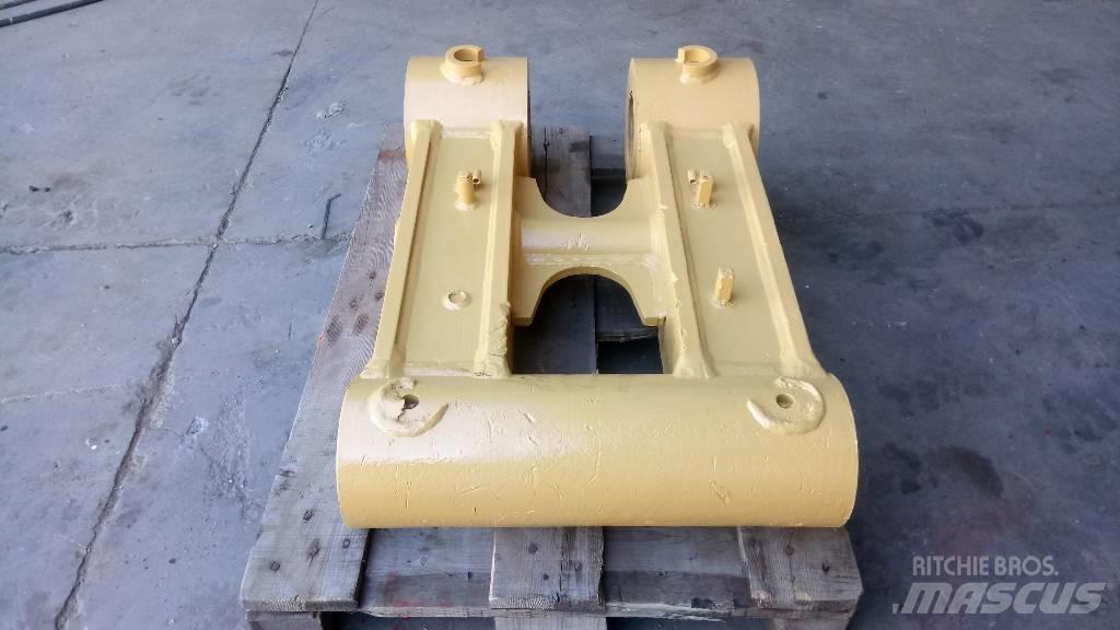 CAT 375 Booms and dippers