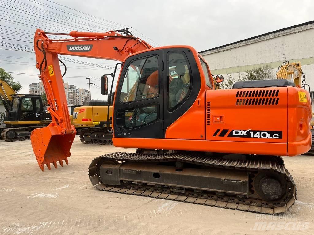 Doosan DX 140 LC Crawler Excavators