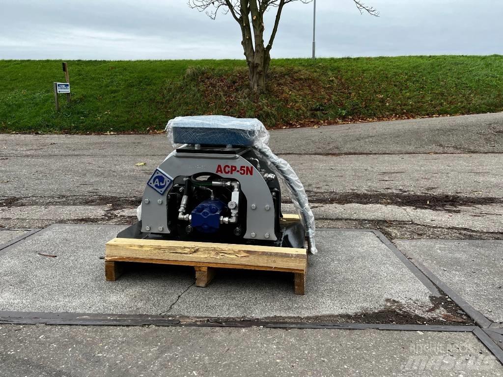 AJCE ACP5N Plate Compactors