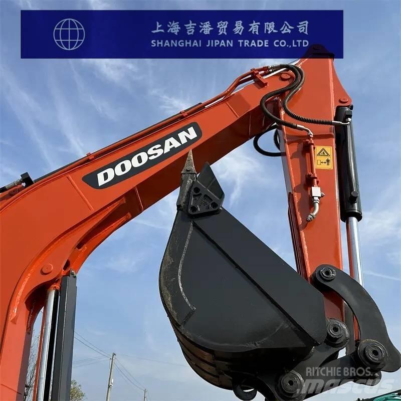 Doosan DX 60 Mini Excavators <7t (Mini Diggers)