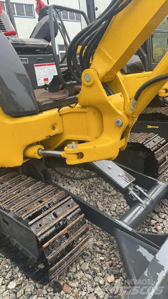 Komatsu PC 30 Crawler Excavators