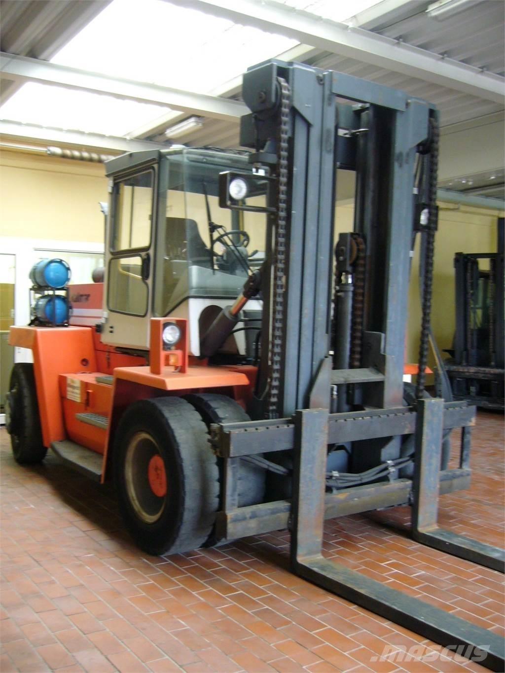 Kalmar GCD120 LPG trucks