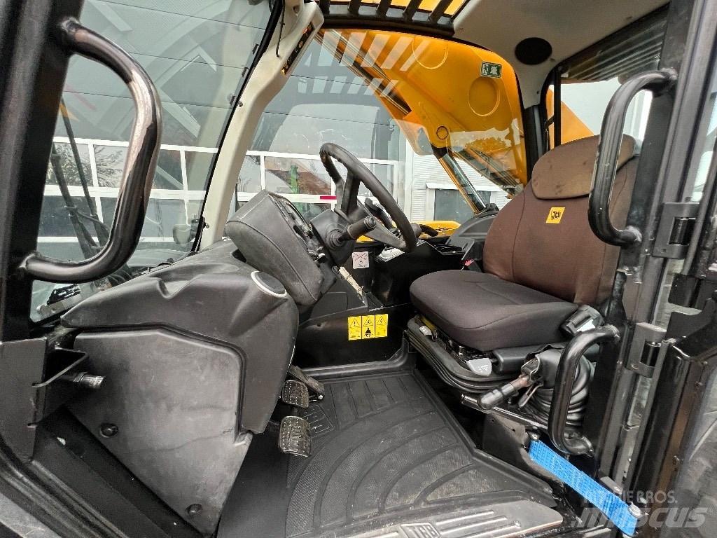 JCB 541-70 Agri Plus Telescopic Handlers