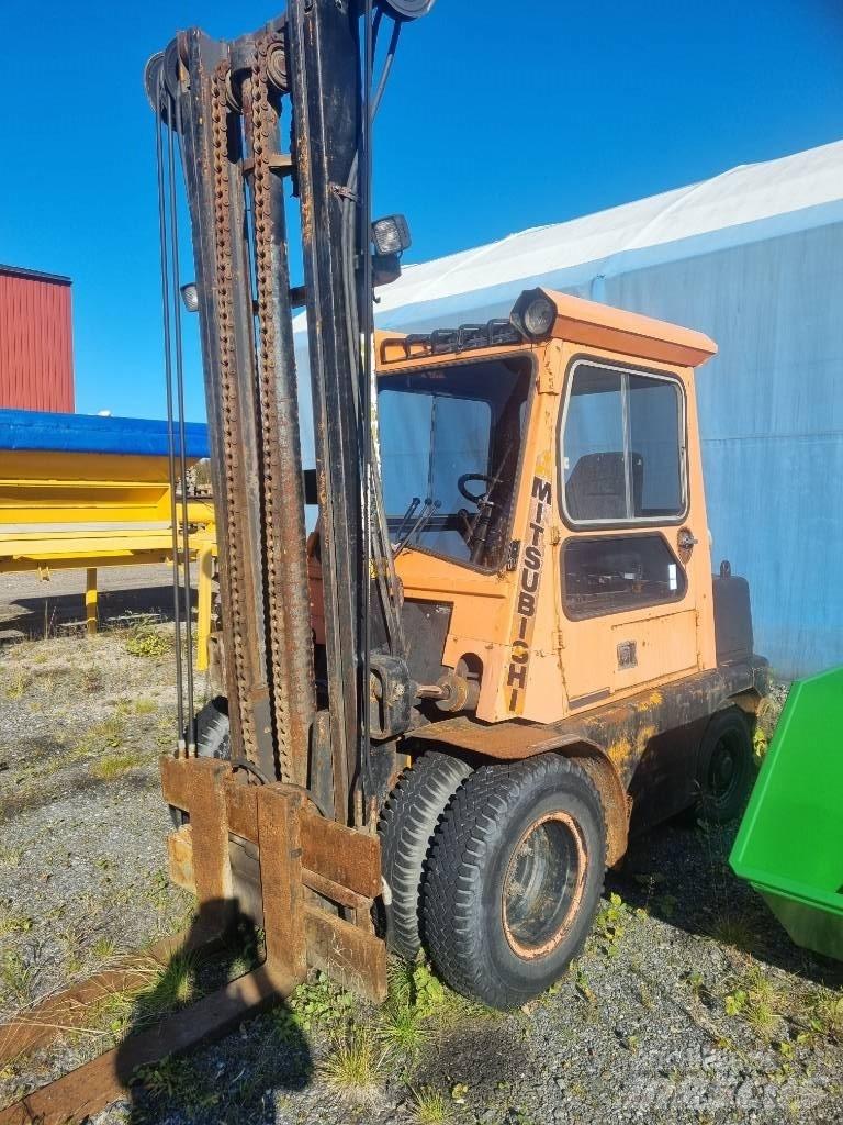 Mitsubishi FD 40 Diesel Forklifts