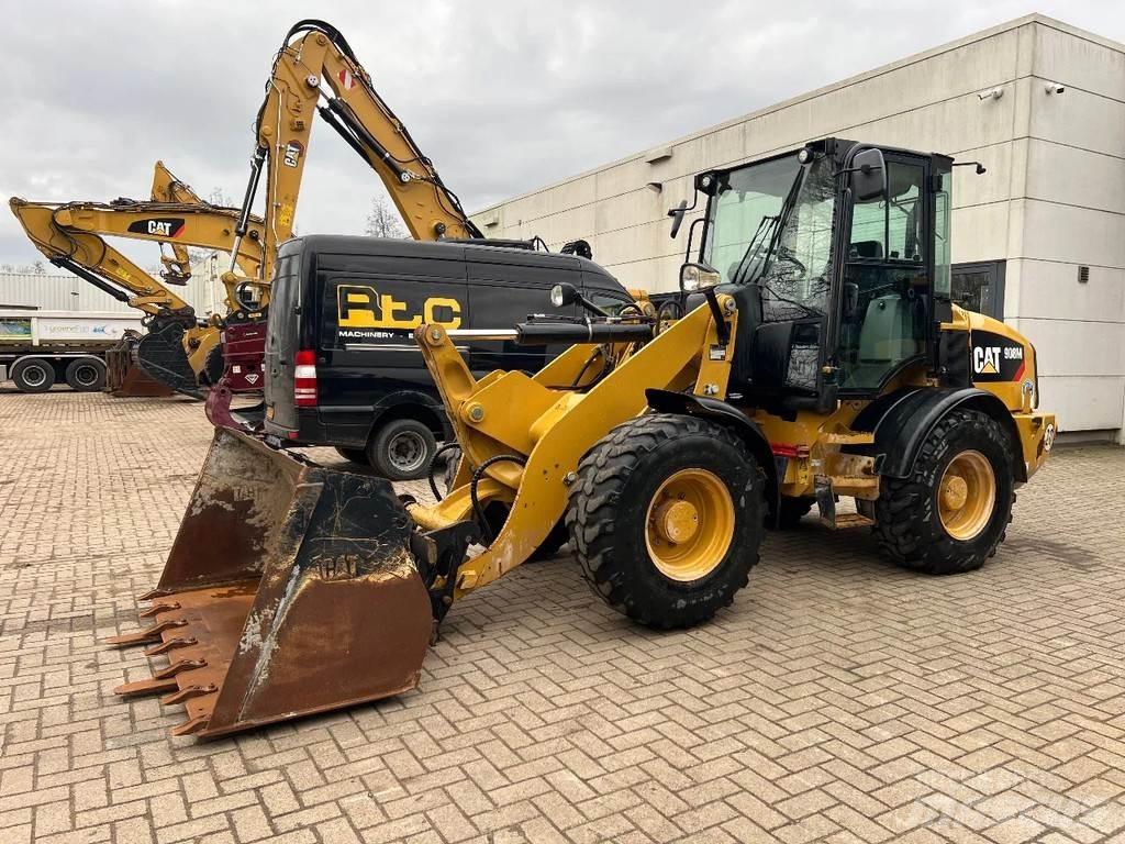 CAT 908M Wheel Loaders