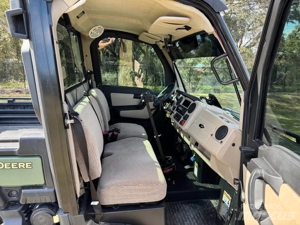 John Deere XUV835R Utility Machines