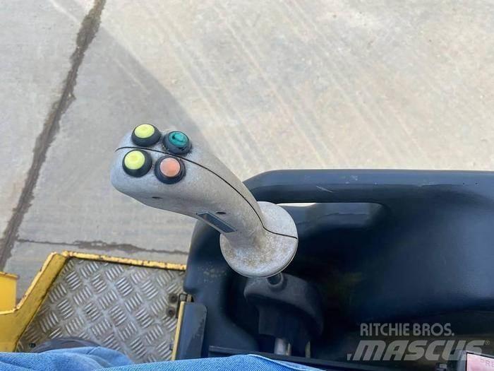 Bomag BW 80 AD-5 Twin drum rollers