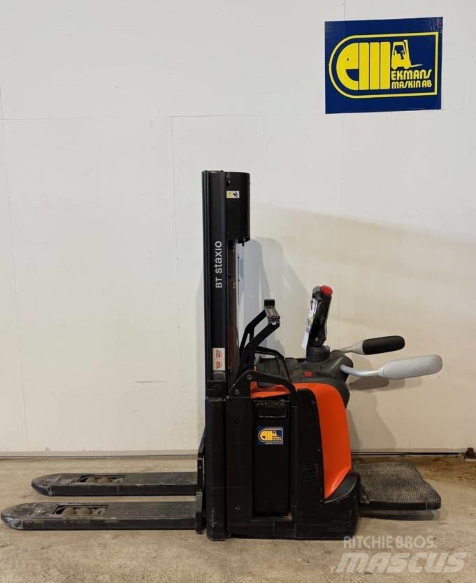 BT truck SPE 120L Pedestrian stacker