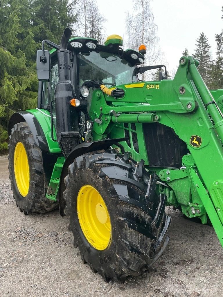 John Deere 6120 M Tractors
