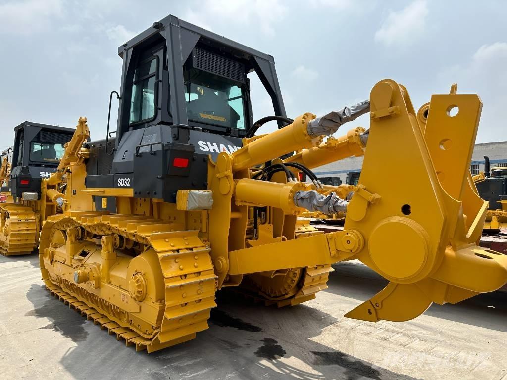 Shantui SD 32 Crawler dozers