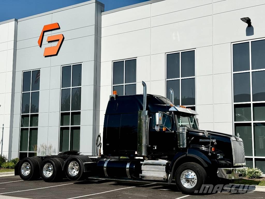 Western Star 4900 Conventional Trucks / Tractor Trucks