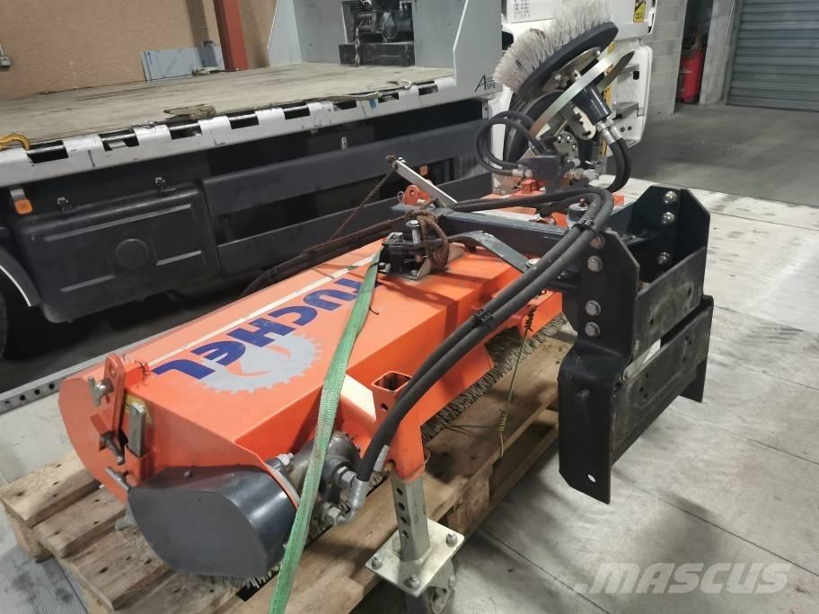 Tuchel Simplex 135HD Sweepers