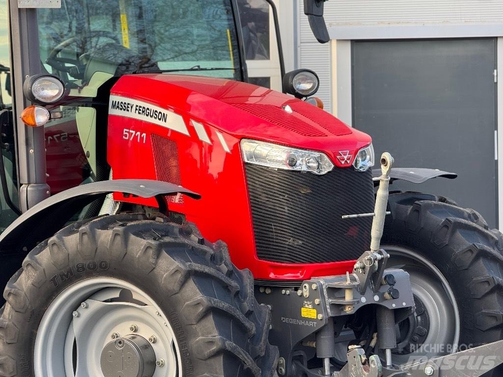 Massey Ferguson 5711 Tractors