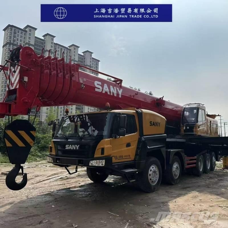 Sany STC1000 Mobile and all terrain cranes