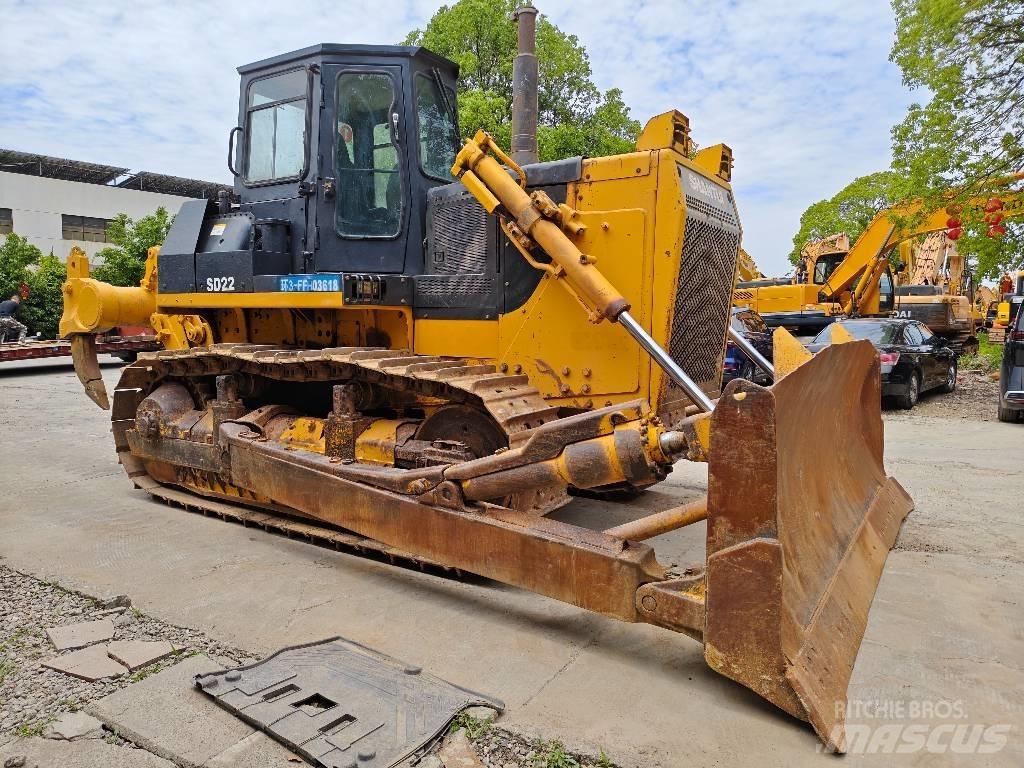 Shantui SD 22 Crawler dozers