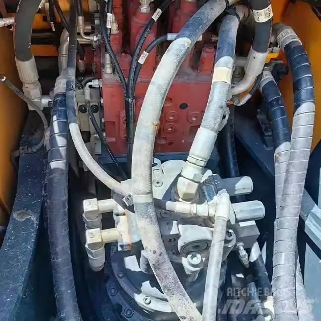 Hyundai 210WVS Wheeled Excavators