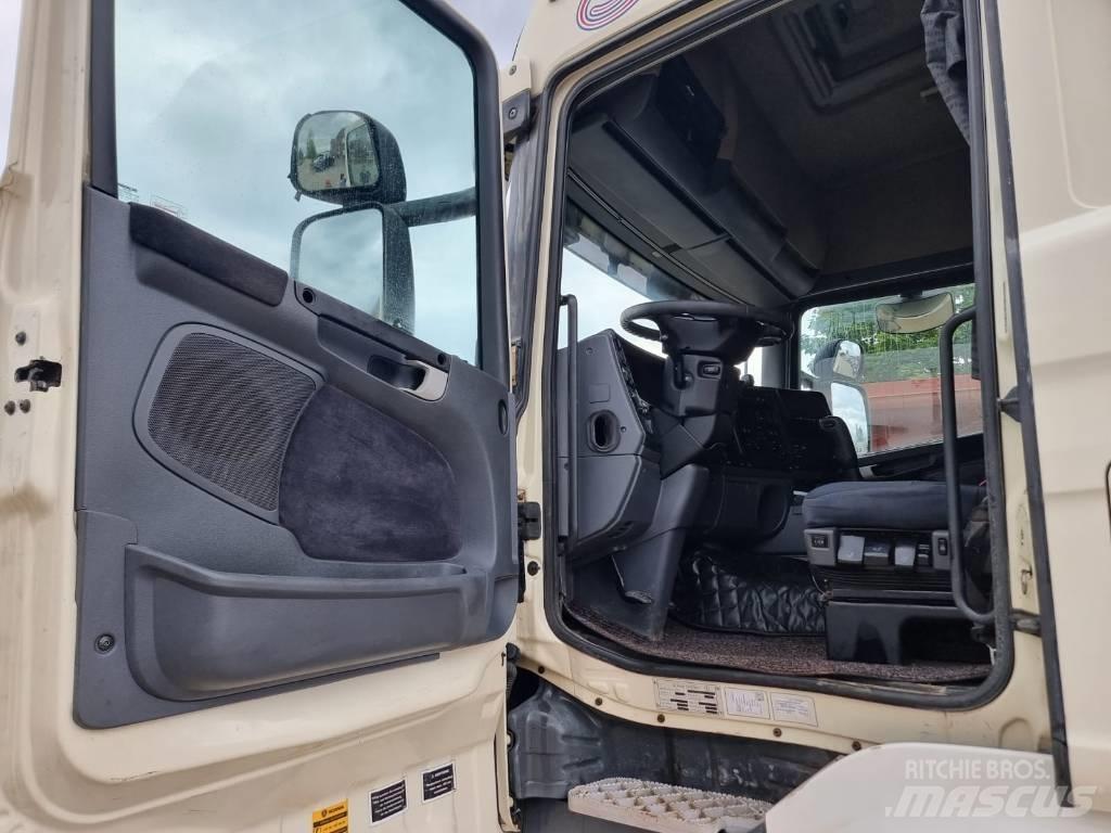 Scania R 440 Conventional Trucks / Tractor Trucks