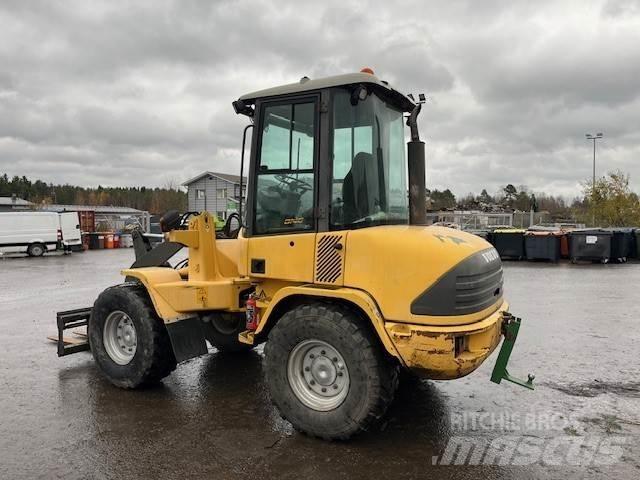 Volvo L30B-Z/S Wheel Loaders