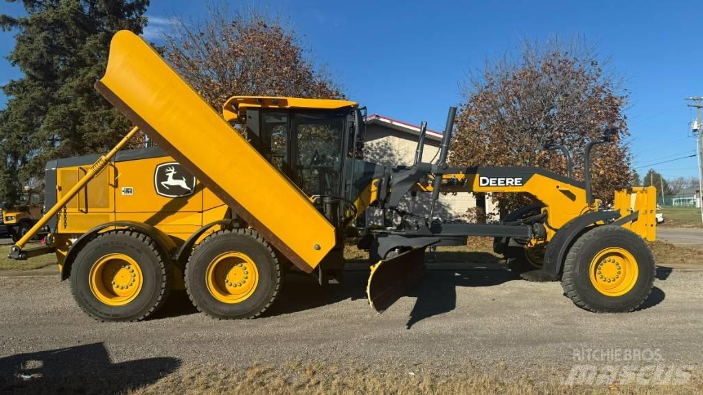 John Deere 872 G Motor Graders