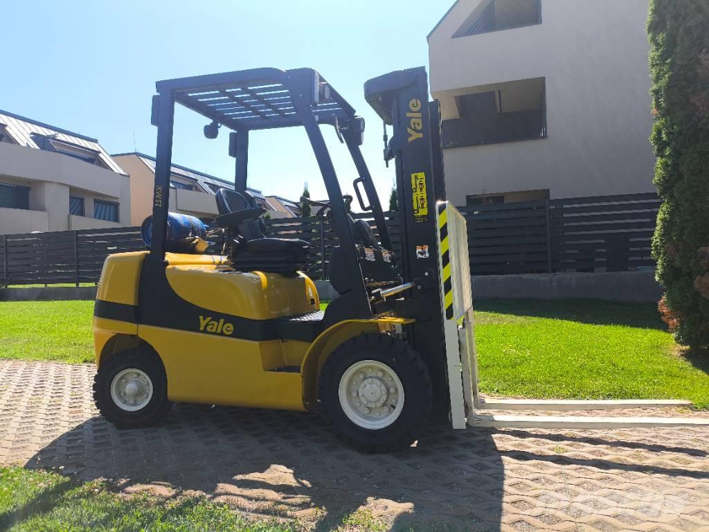 Yale GLP 25 LPG trucks