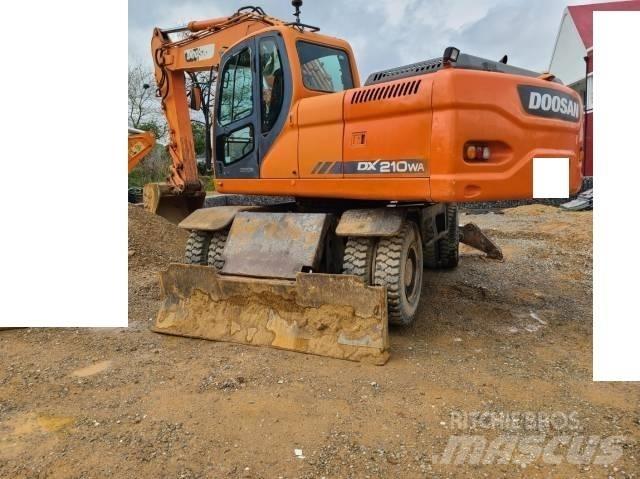Doosan DX 210 W Wheeled Excavators