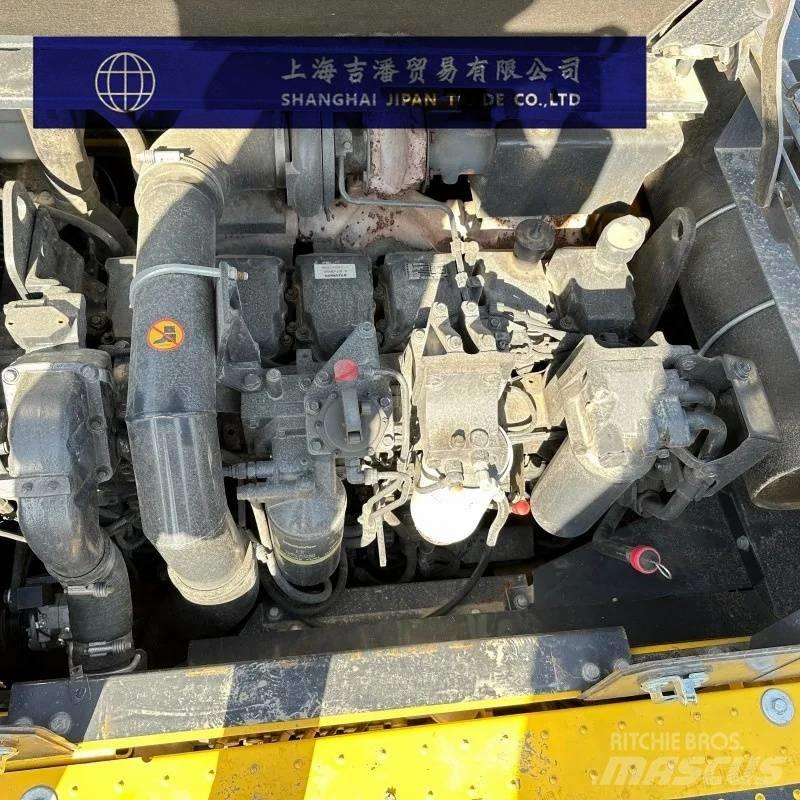 Komatsu PC 400 Crawler Excavators