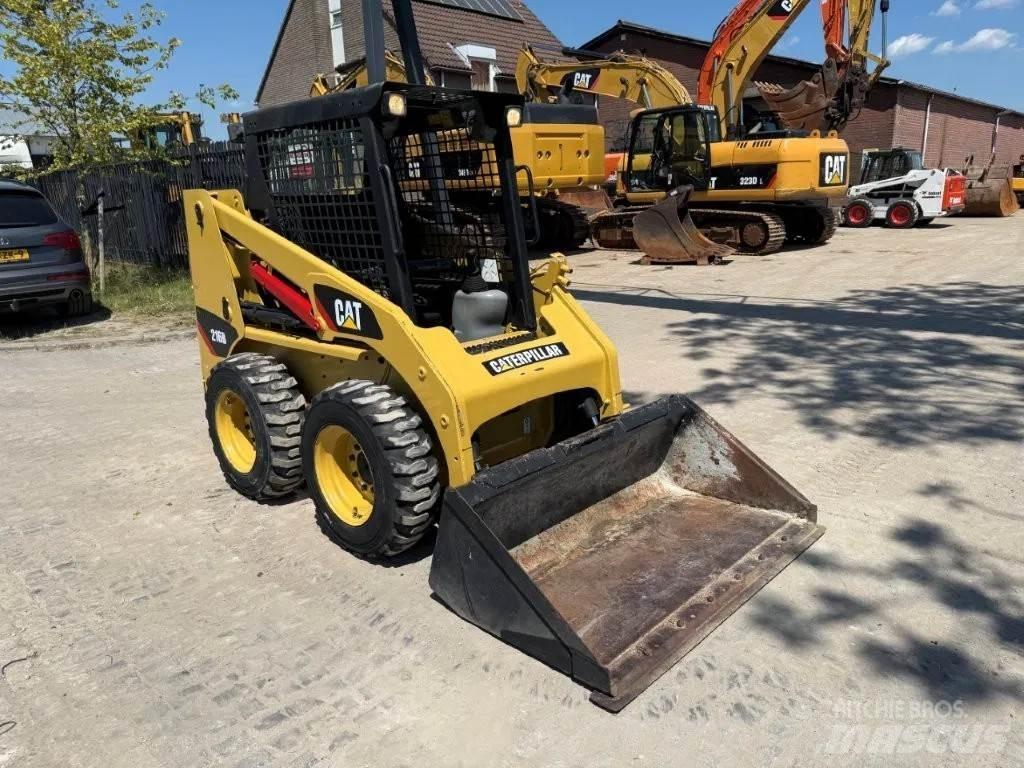 CAT 216B (226,S130) Skid Steer Loaders