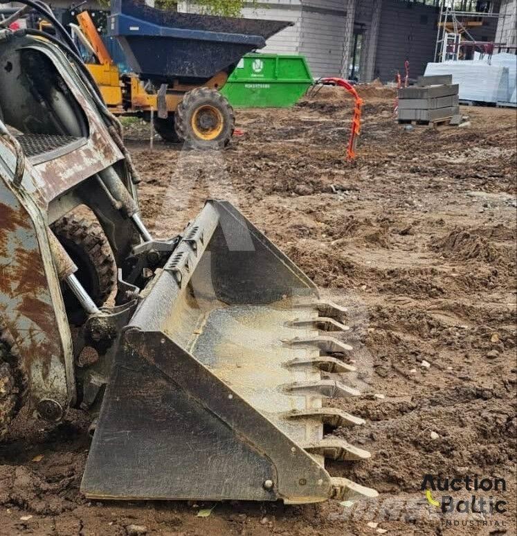 Bobcat S 250 Skid Steer Loaders