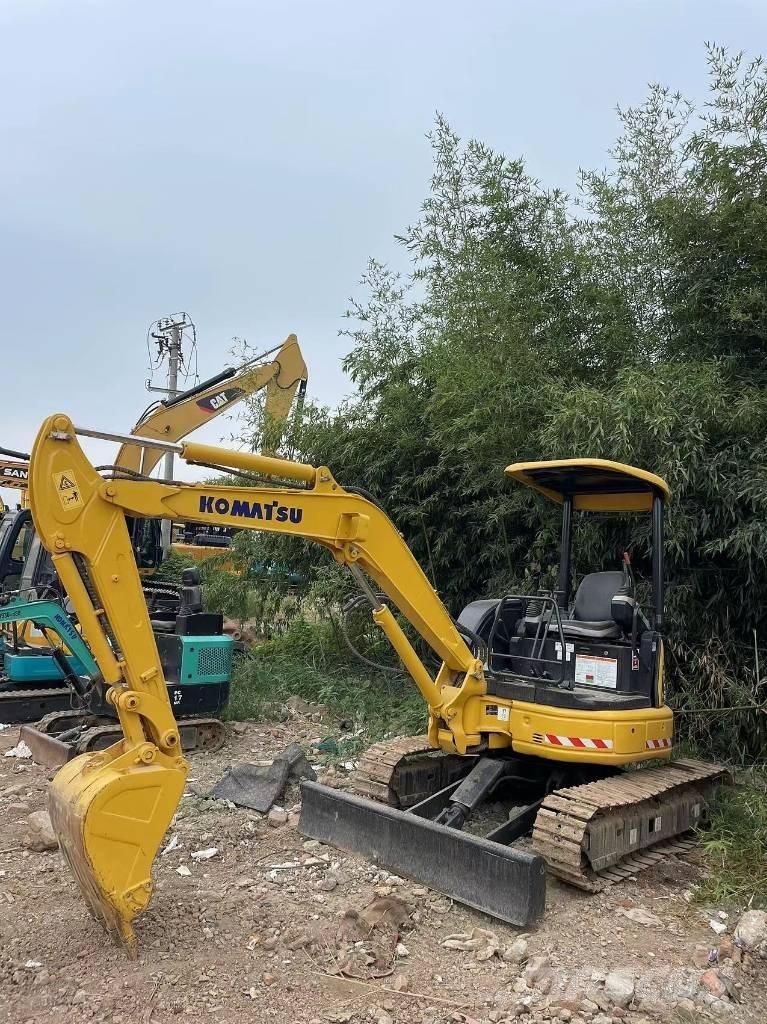 Komatsu PC35 Mini Excavators <7t (Mini Diggers)