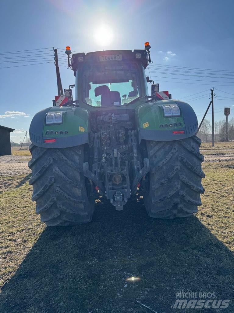 Fendt 1050 Tractors