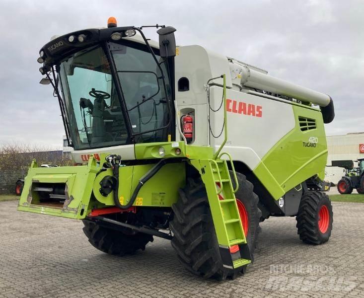 CLAAS TUCANO 420 Combine Harvesters