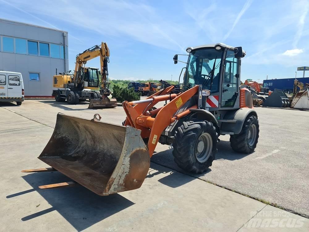 Atlas AR75e Wheel Loaders