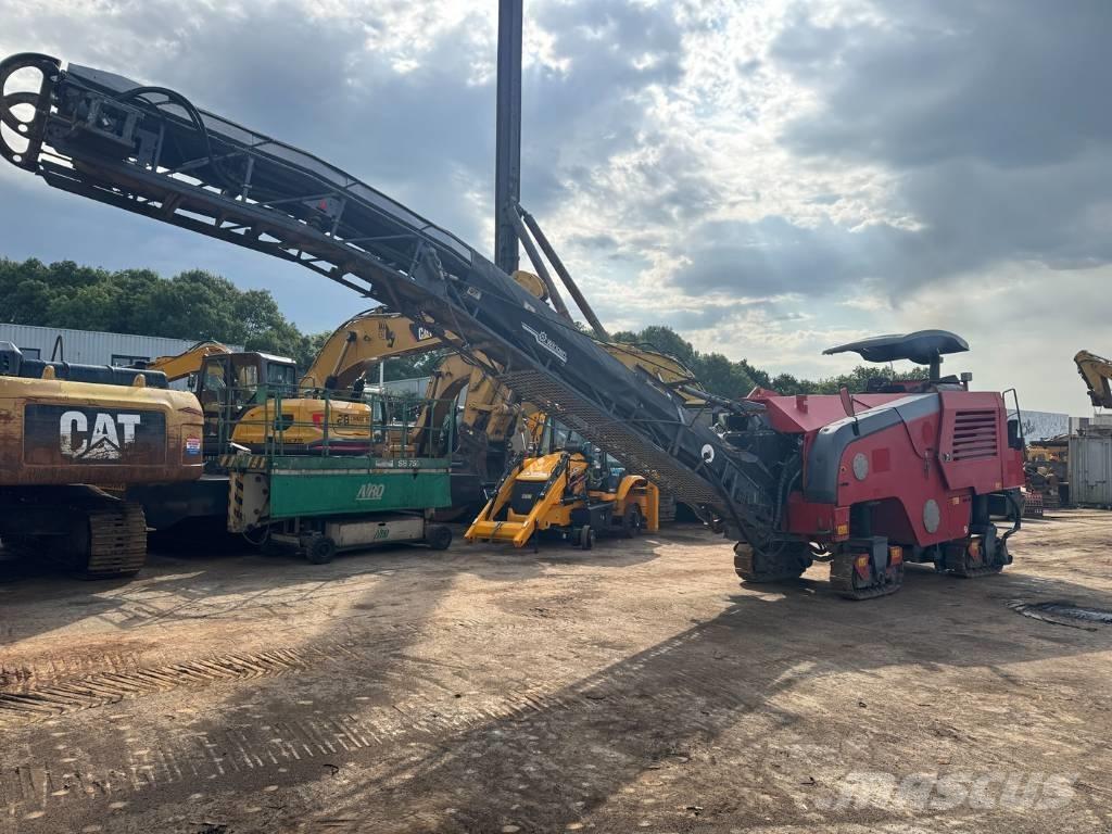 Wirtgen W 100 F Asphalt cold milling machines