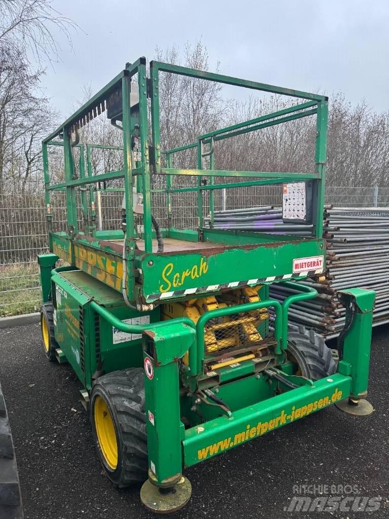SkyJack SJ 6826 RT Scissor Lifts