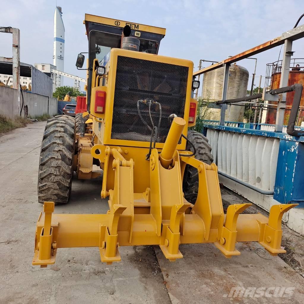 SEM 919 Motor Graders