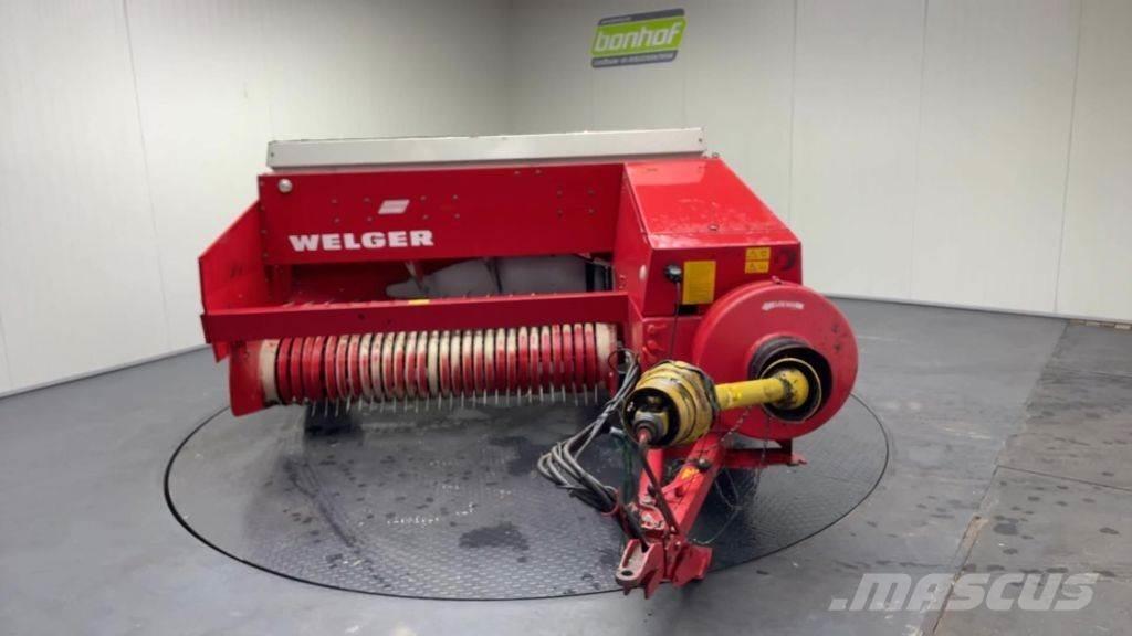 Welger AP 830 Square Balers