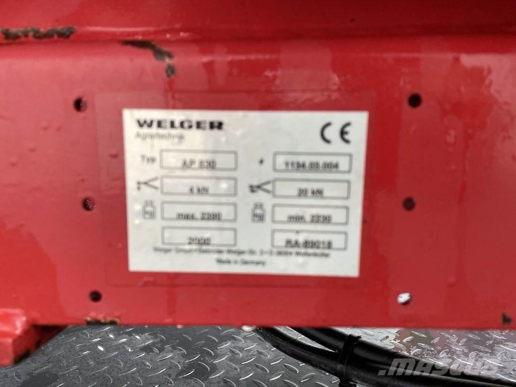 Welger AP 830 Square Balers