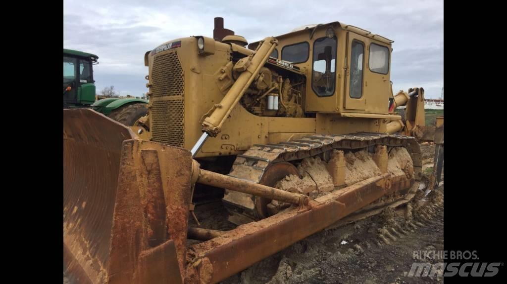 CAT D 9 G Crawler dozers