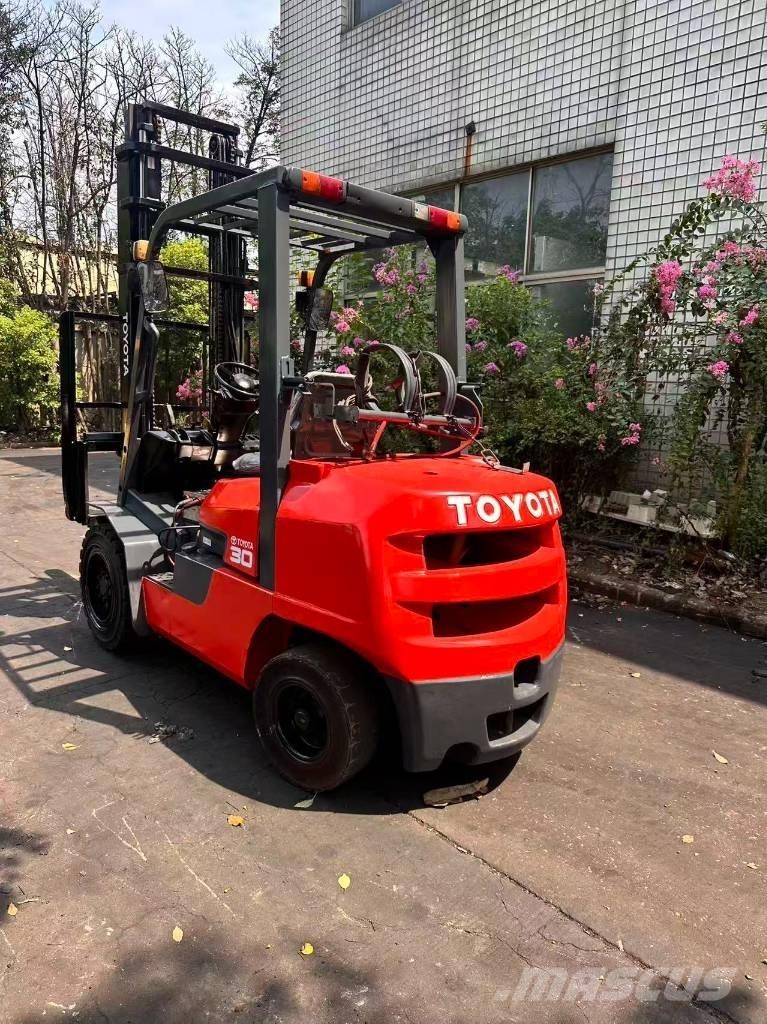 Toyota FD 30 Diesel Forklifts