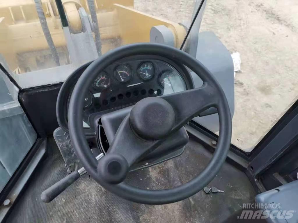 SDLG LG936L Wheel Loaders