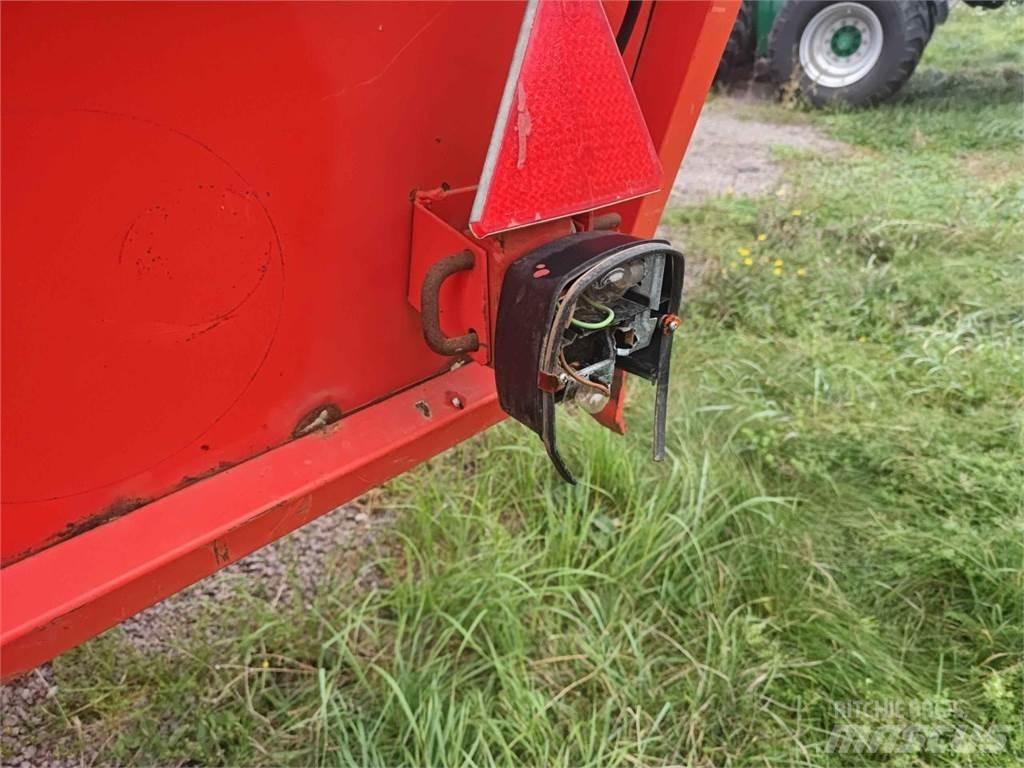 Deutz-Fahr E390 Speciality Trailers