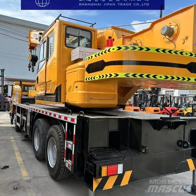 XCMG QY 25 Mobile and all terrain cranes
