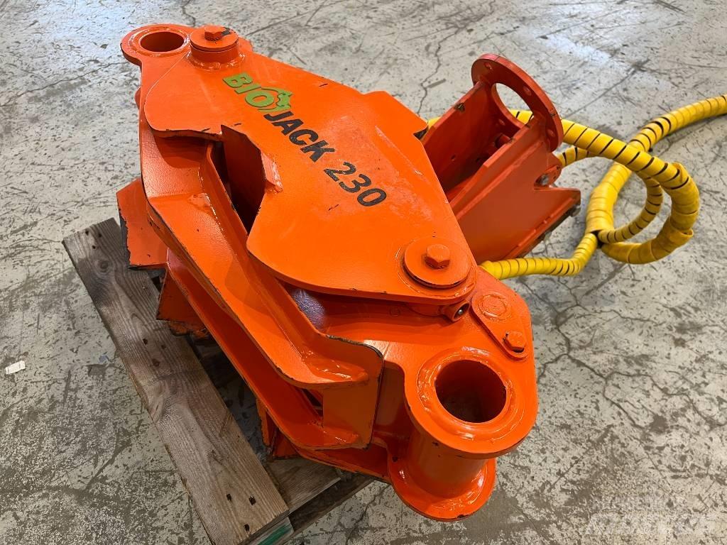 Biojack 230 Grapples/Grapple Trucks