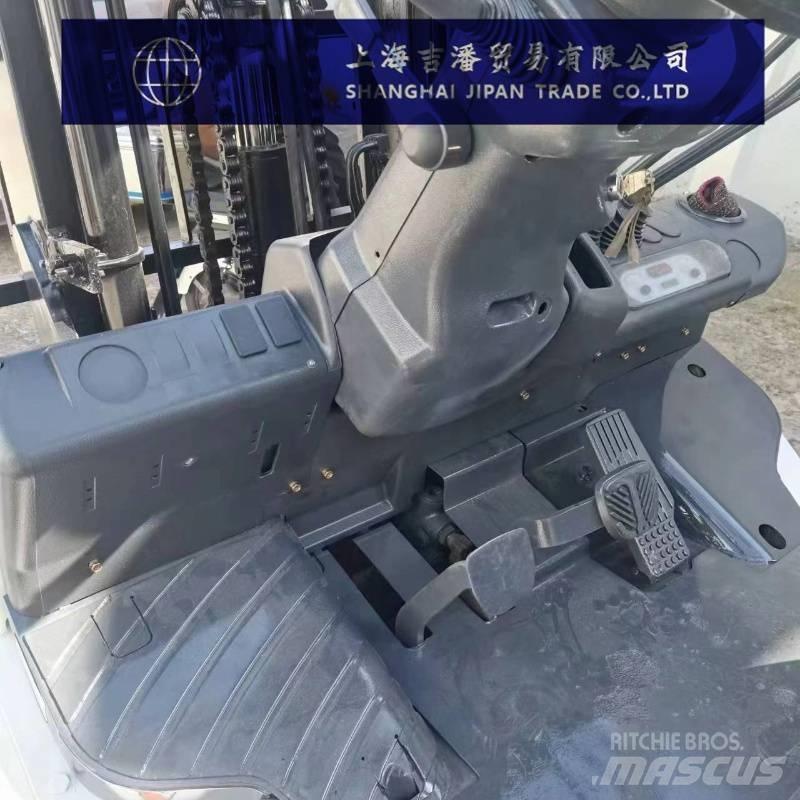 TCM FD 30 Diesel Forklifts