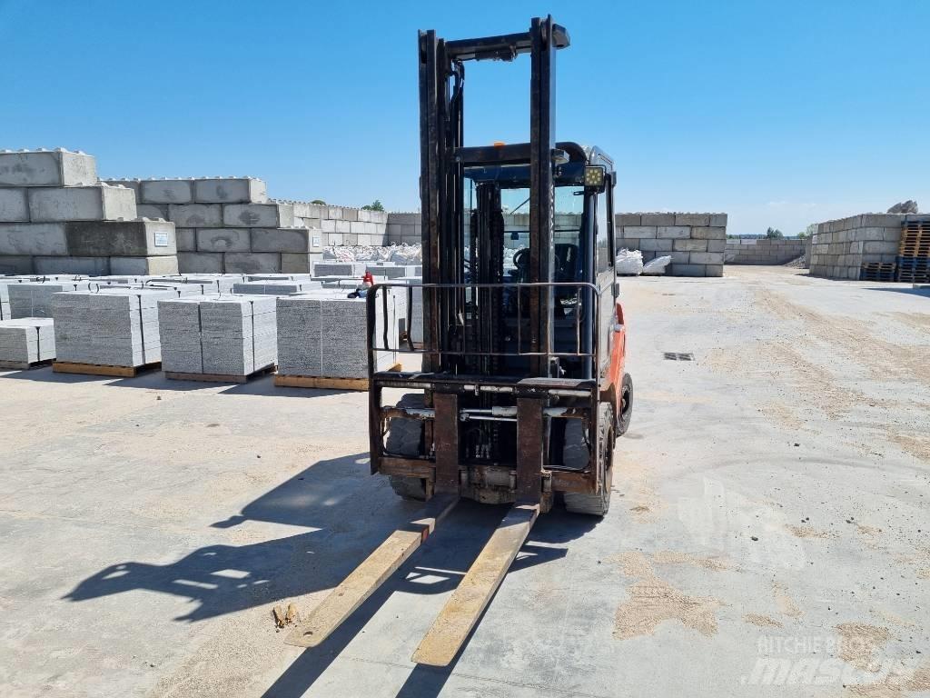 Toyota 02-8 FD F 30 Diesel Forklifts