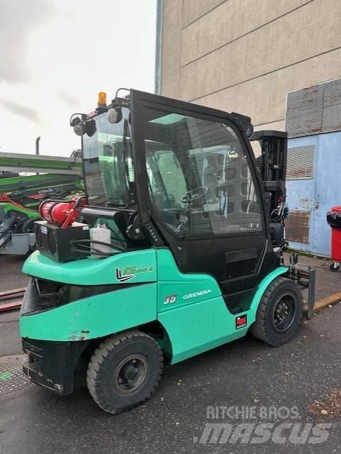 Mitsubishi FD 35 N Diesel Forklifts