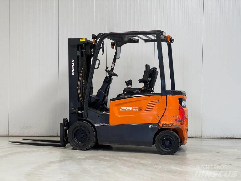 Doosan B25X-7 Electric Forklifts