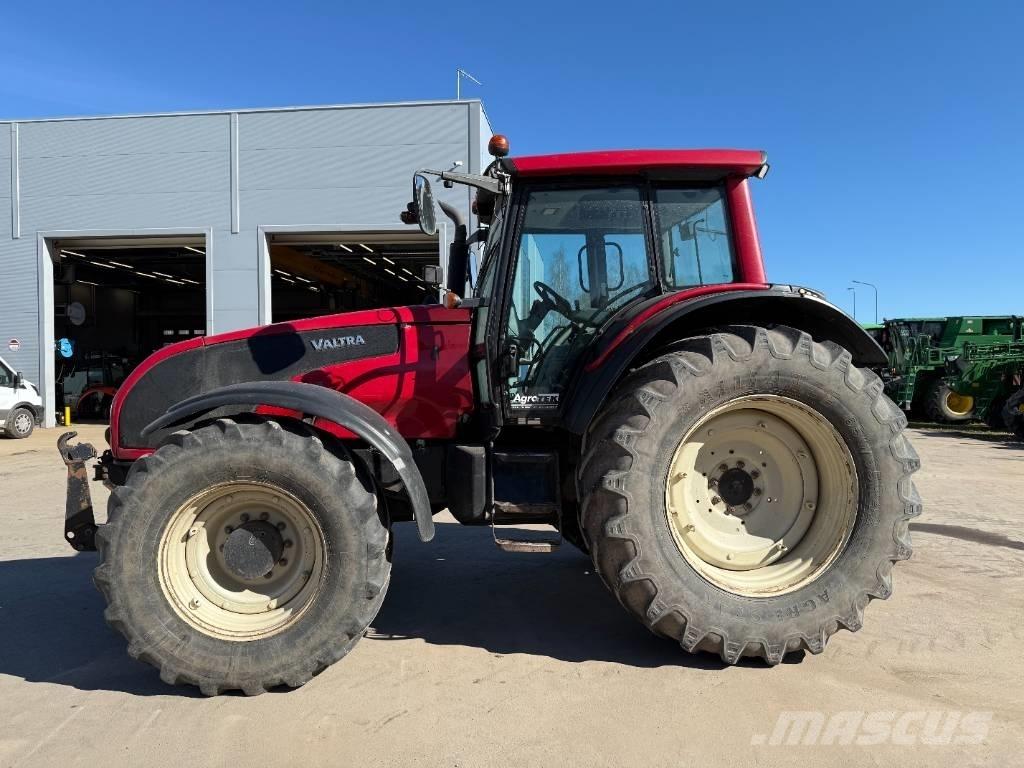 Valtra T 191 Tractors