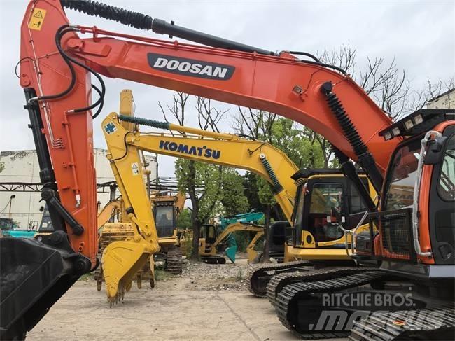 Doosan DX 300 LC Crawler Excavators
